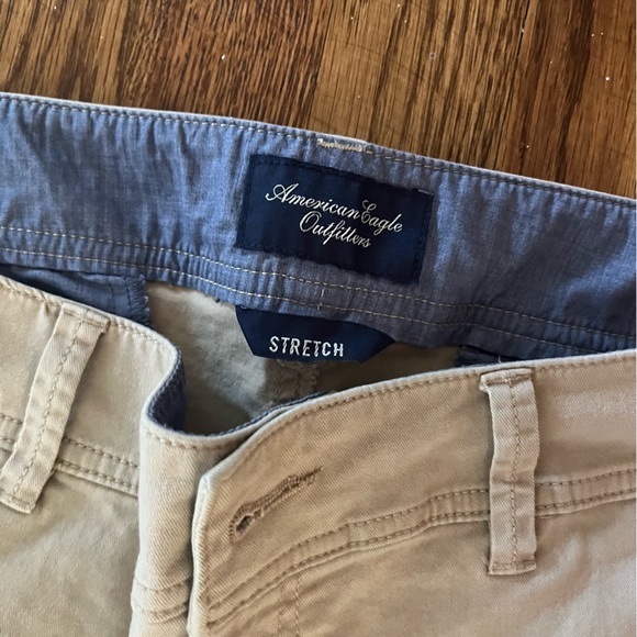 14L American Eagle Outfitters Stretch Khaki pants - Picture 3 of 4